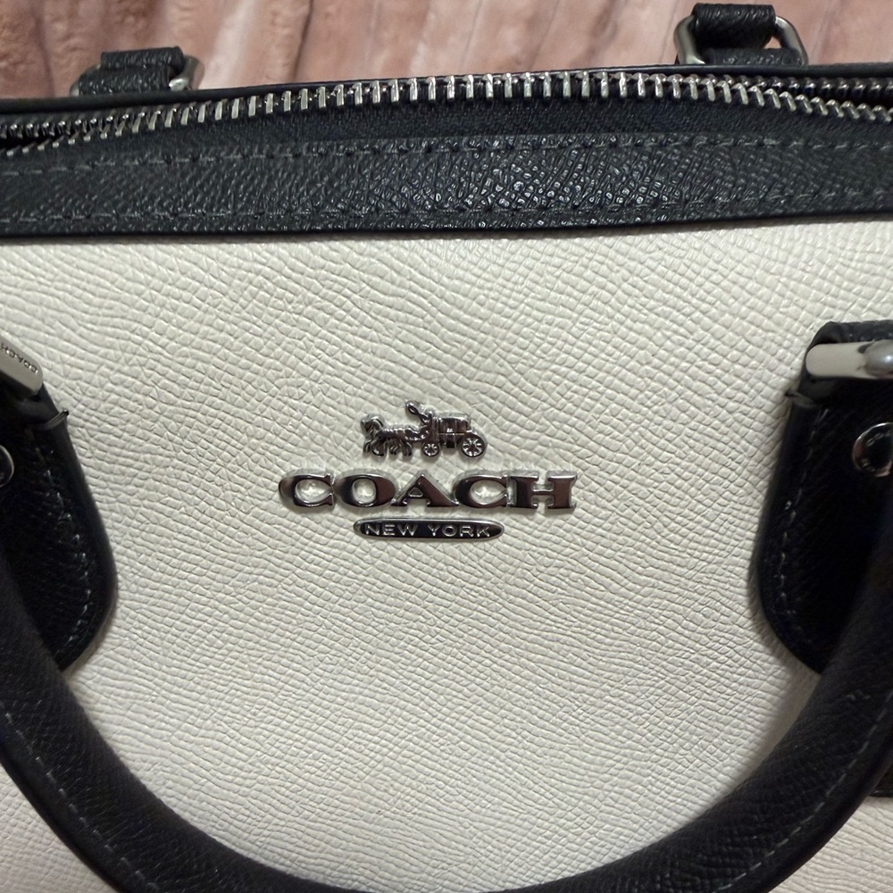 Black and White Coach Rowan Satchel - Picture 4 of 8